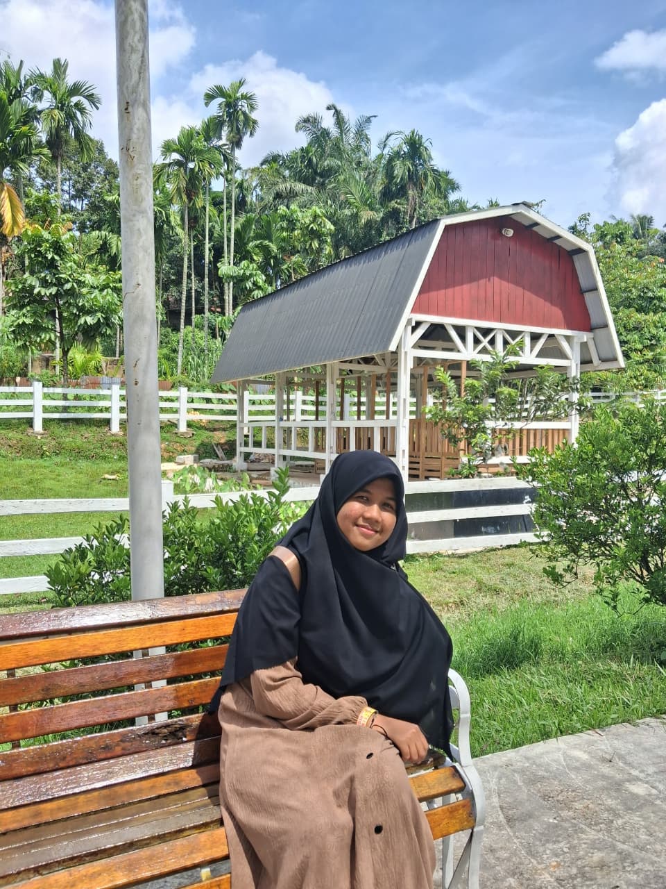 Rifiani Aulia Restu, S.S.I
